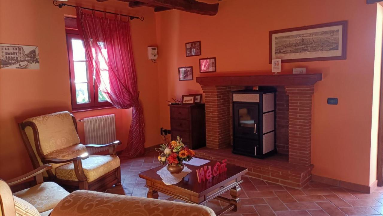 Bed and Breakfast La Collina Dei Franchi Camporgiano Zewnętrze zdjęcie